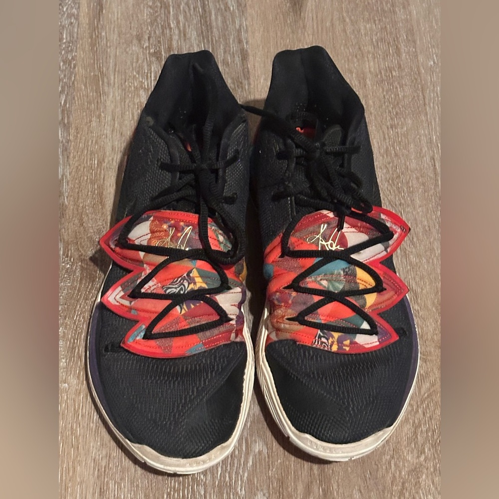 Kyrie 5 Chinese New Year 2019 Men’s Basketball Shoes Size 10.5